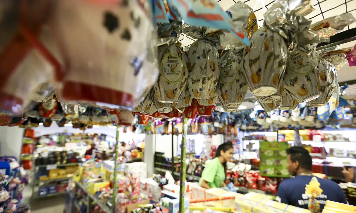 Páscoa a prazo: redes parcelam de ovo de chocolate a bacalhau em até dez vezes