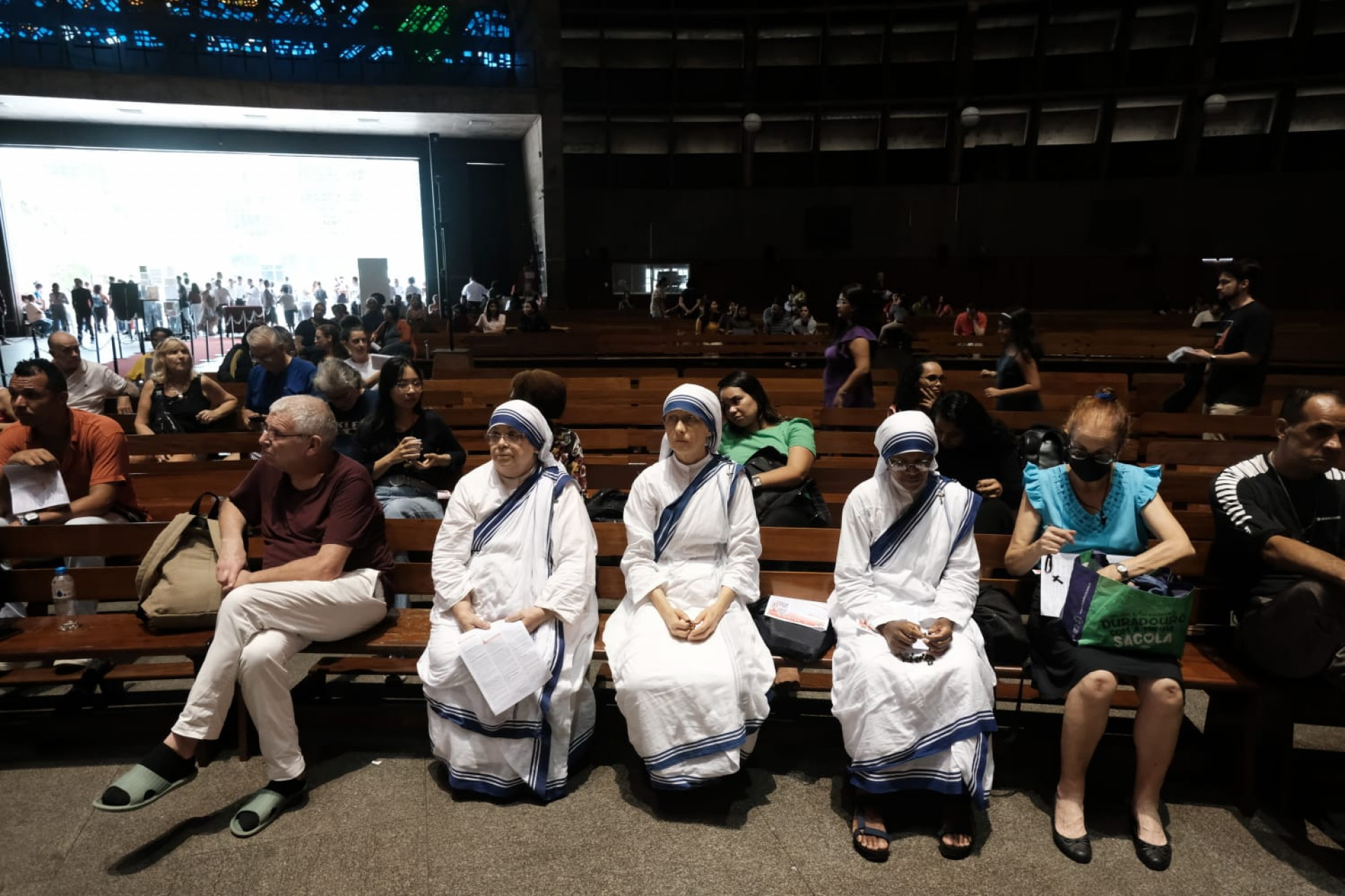 Ação Litúrgica marca comemoração da Sexta-feira Santa na Catedral Metropolitana de São Sebastião do Rio  - Pedro Ivo / Agência O Dia