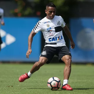 Vladimir Hernández teve uma passagem apagada pelo Santos em 2017