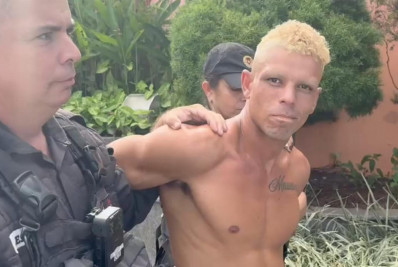 Homem que matou ex-mulher e amigo a facadas no Saco das Flores é preso