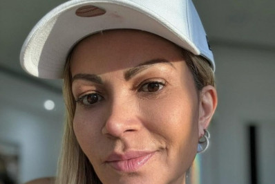 Após cirurgia de emergência, Solange Almeida recebe alta hospitalar