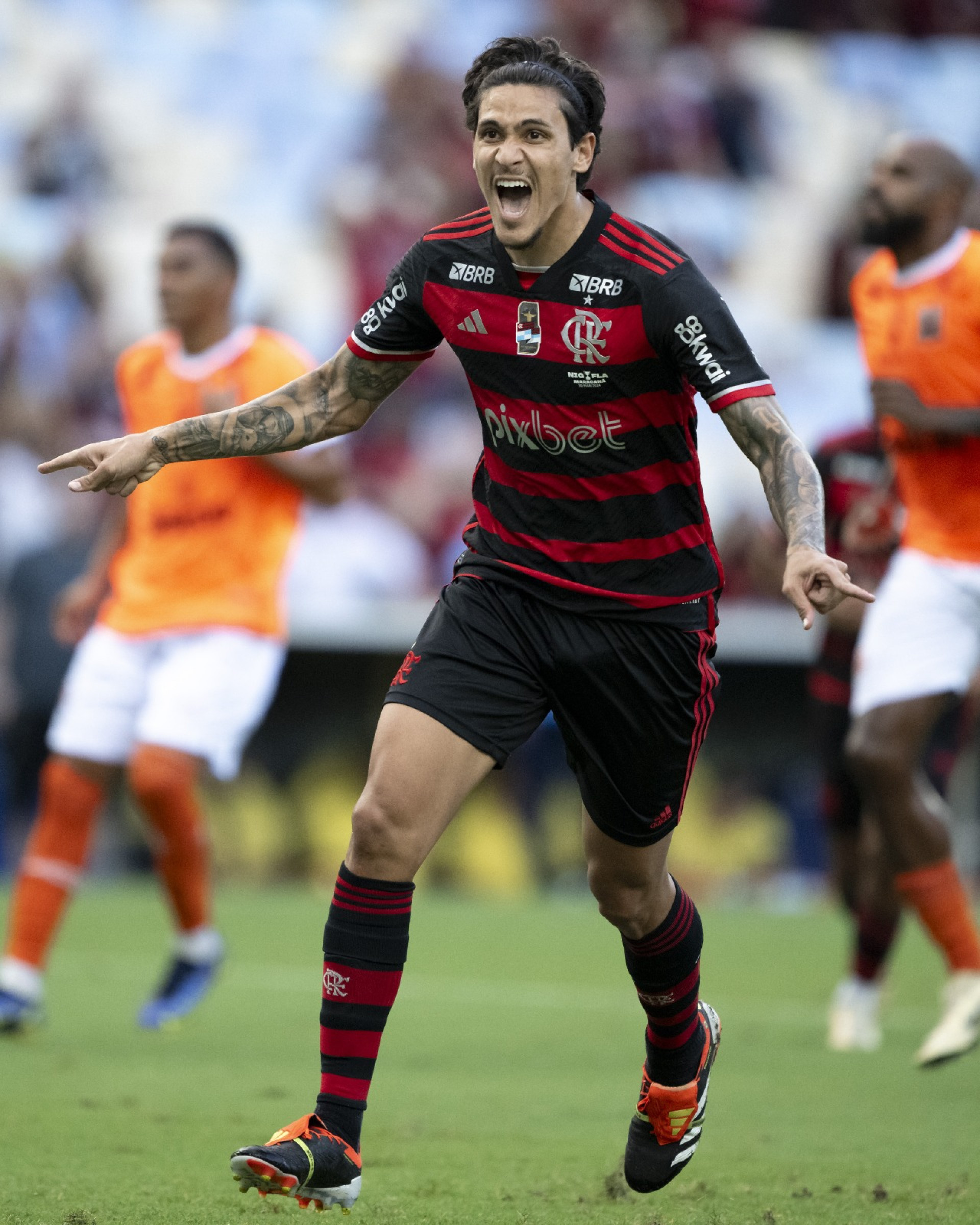 Pedro comemora um dos seus dois gols contra o Nova Iguaçu - Jorge Rodrigues / AGIF / Estadão Conteúdo