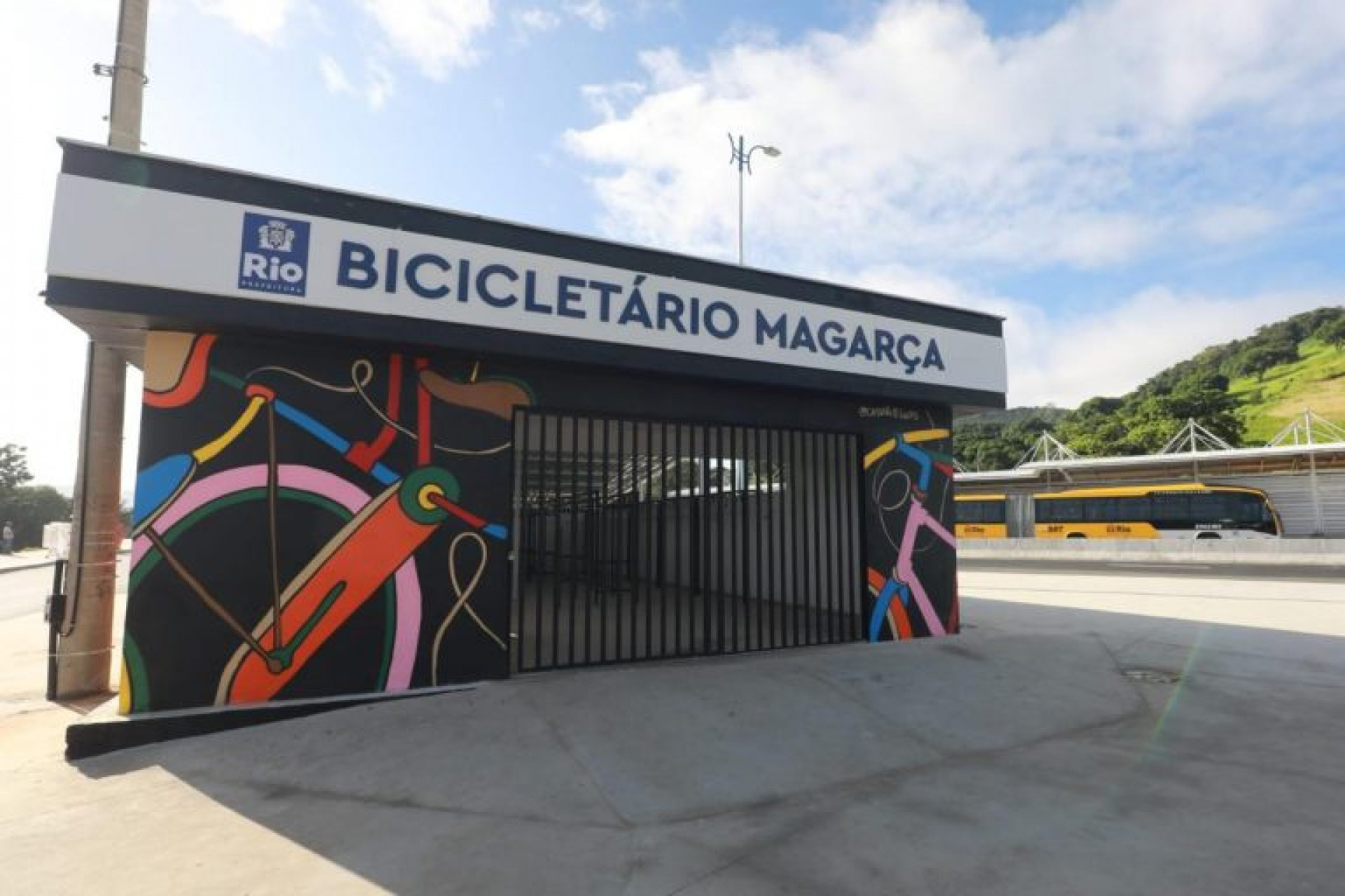 Estacionamento com vagas para 250 bicicletas também foi construído - Marcos de Paula / Prefeitura do Rio