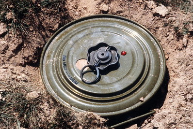 Explosão de mina soviética mata nove crianças no Afeganistão