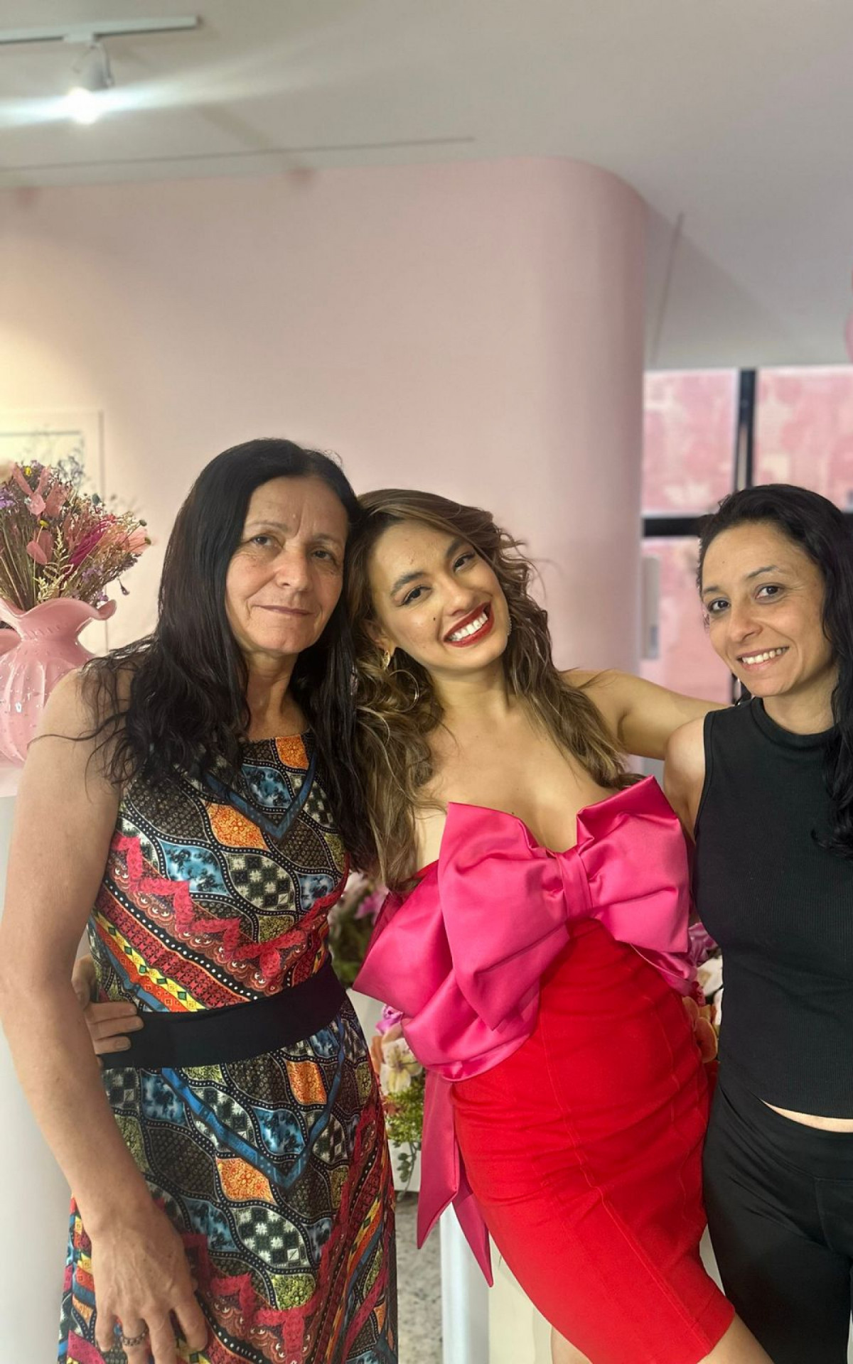 Beatriz Reis, do BBB 24, com a irmã e a mãe - Arquivo pessoal