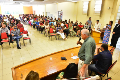 Prefeitura dá posse a novo grupo de concursados da Educação