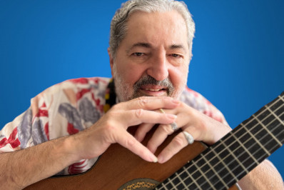 Moacyr Luz celebra 45 anos de carreira com show no Jardim Botânico: 'Acordo pensando em música'