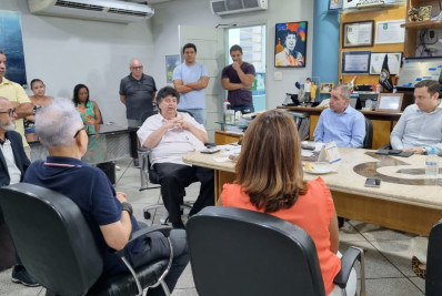 Prefeito Neto recebe equipe que conquistou prêmio ‘Cidade Empreendedora’, do Sebrae