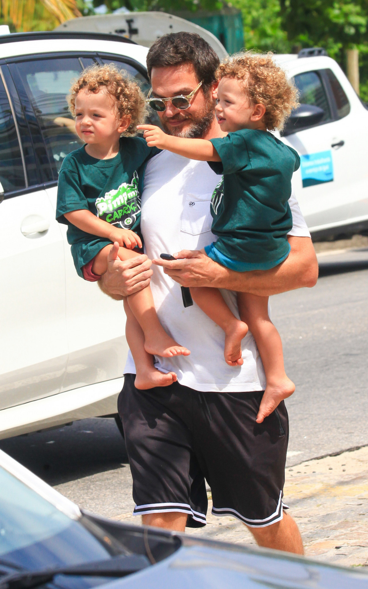 Emílio Dantas com os filhos