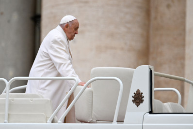 Papa expressa tristeza por mortes de voluntários em Gaza