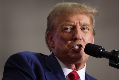 'São animais', diz Trump sobre imigrantes ilegais durante discurso em campanha presidencial