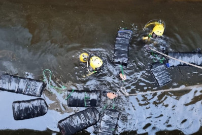 Marinha apreende mais de 200 kg de cocaína escondidos em casco de navio no Porto de Santos