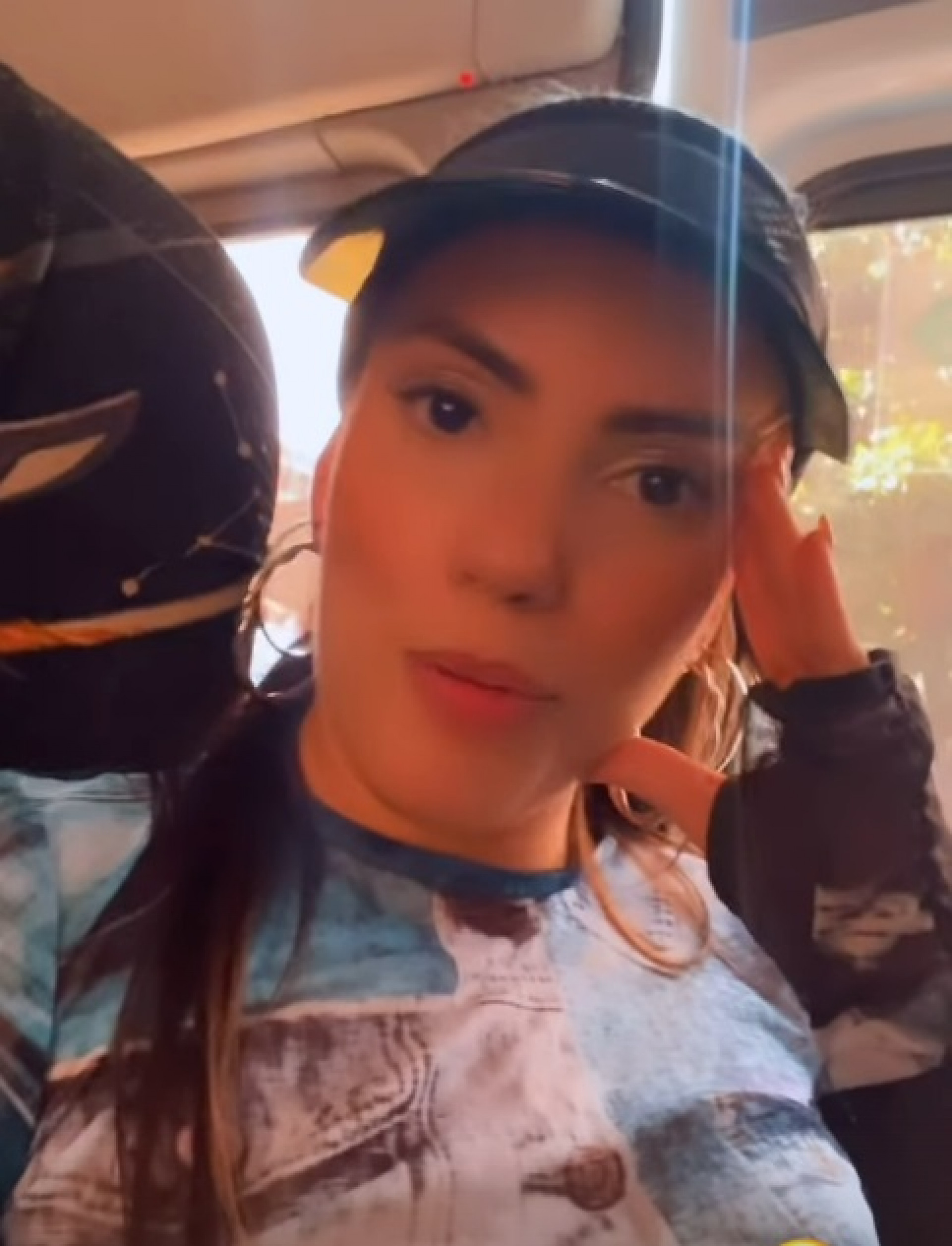 Fernanda comenta sumiço das redes sociais - Reproduçação de vídeo