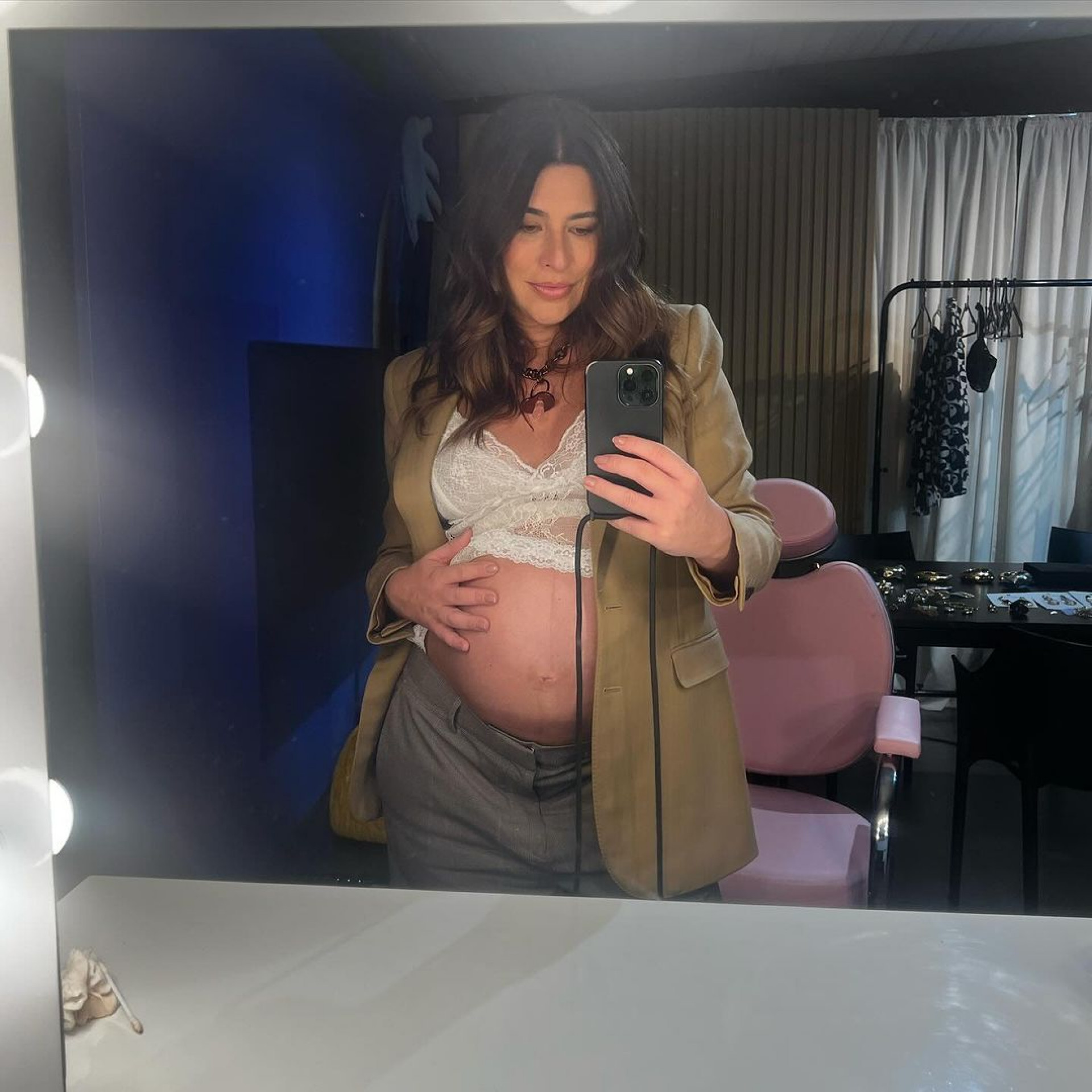 Fernanda Paes Leme mostra barrigão na reta final da gravidez - Reprodução