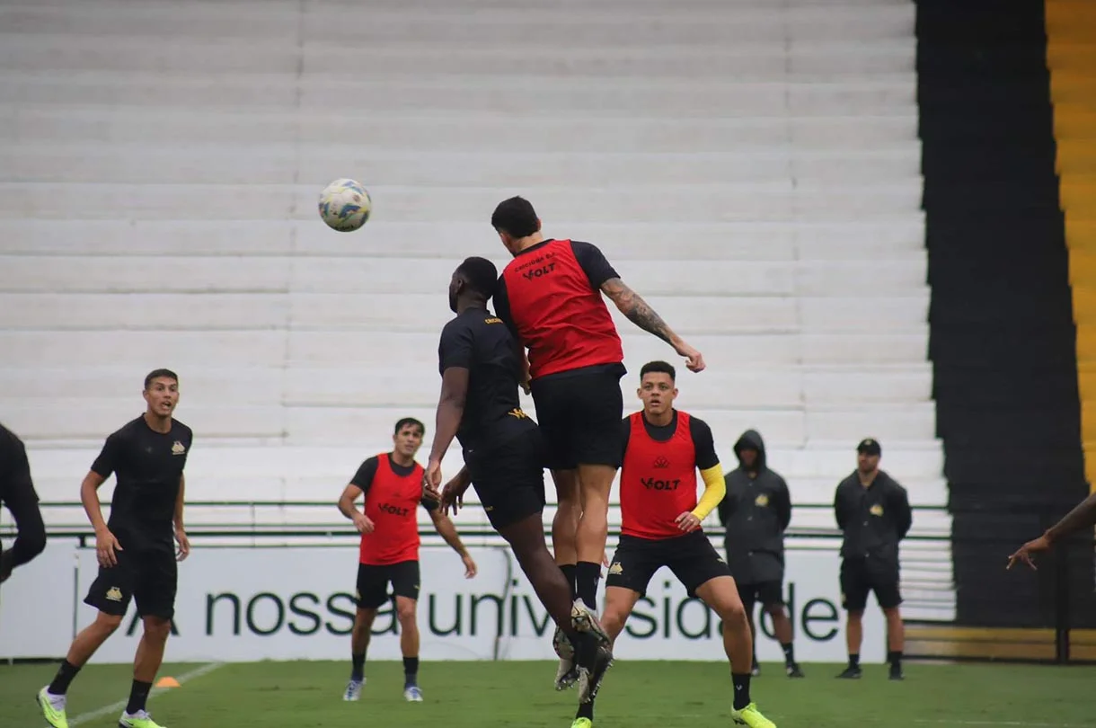 Crici&uacute;ma x Brusque: onde assistir, escala&ccedil;&otilde;es e arbitragem