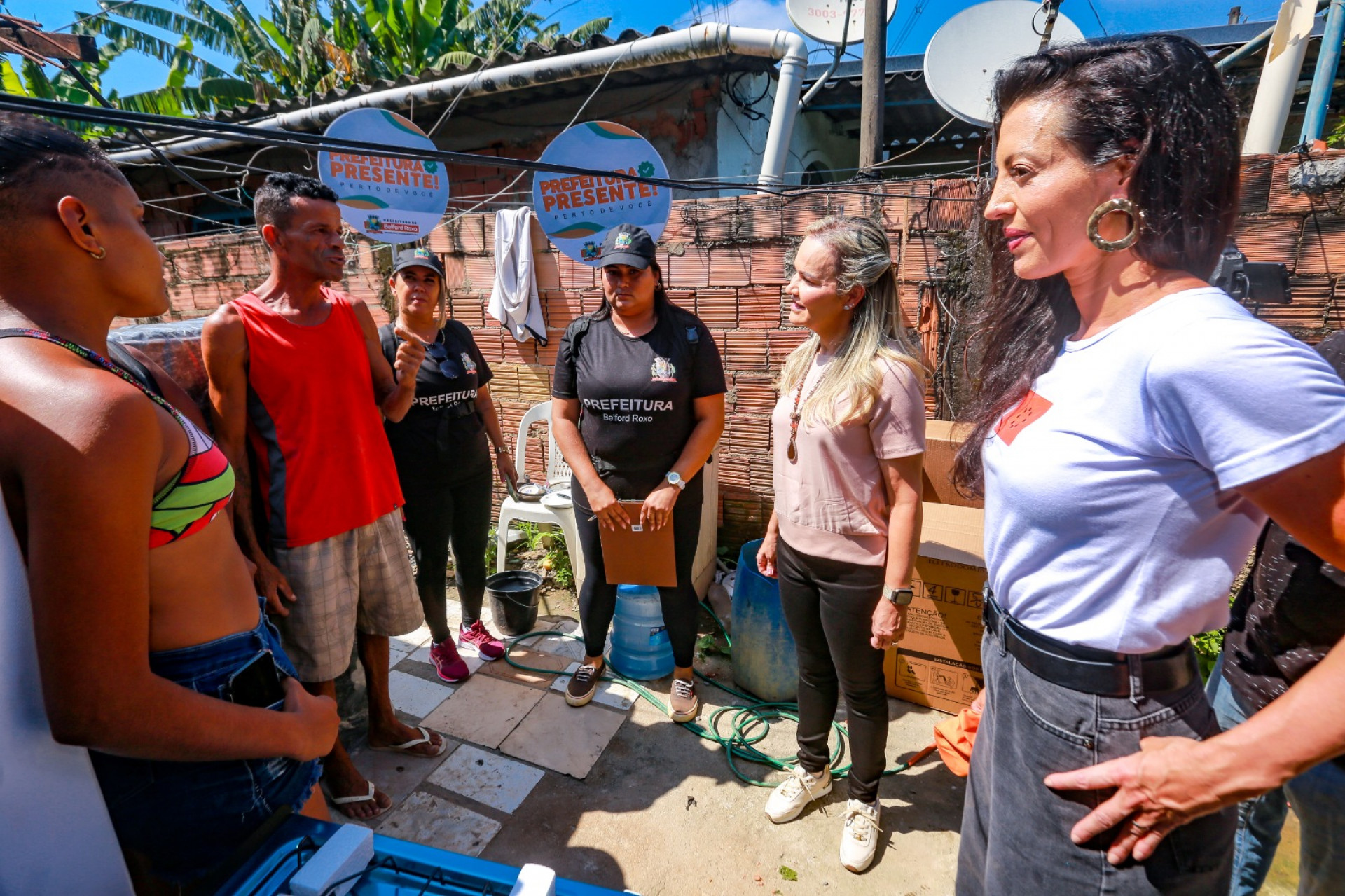 Cl&aacute;udio Silva conversou com a deputada federal Daniela do Waguinho em com Tatiana Monteiro - Rafael Barreto / PMBR