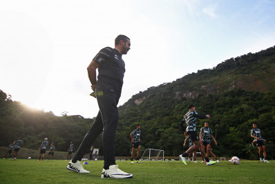 Veja fotos: Artur Jorge comanda seu primeiro treino como técnico do Botafogo