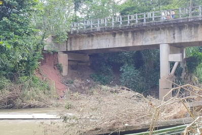 Ponte em Japuíba continua com risco iminente de queda