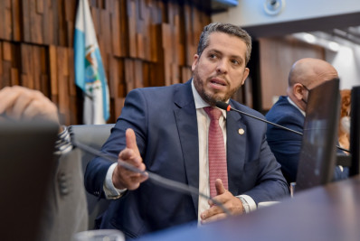 TRE condena deputado Rodrigo Amorim por violência política de gênero