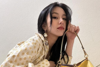 Agora é oficial! Chaeyoung, do TWICE, e Zion.T estão namorando