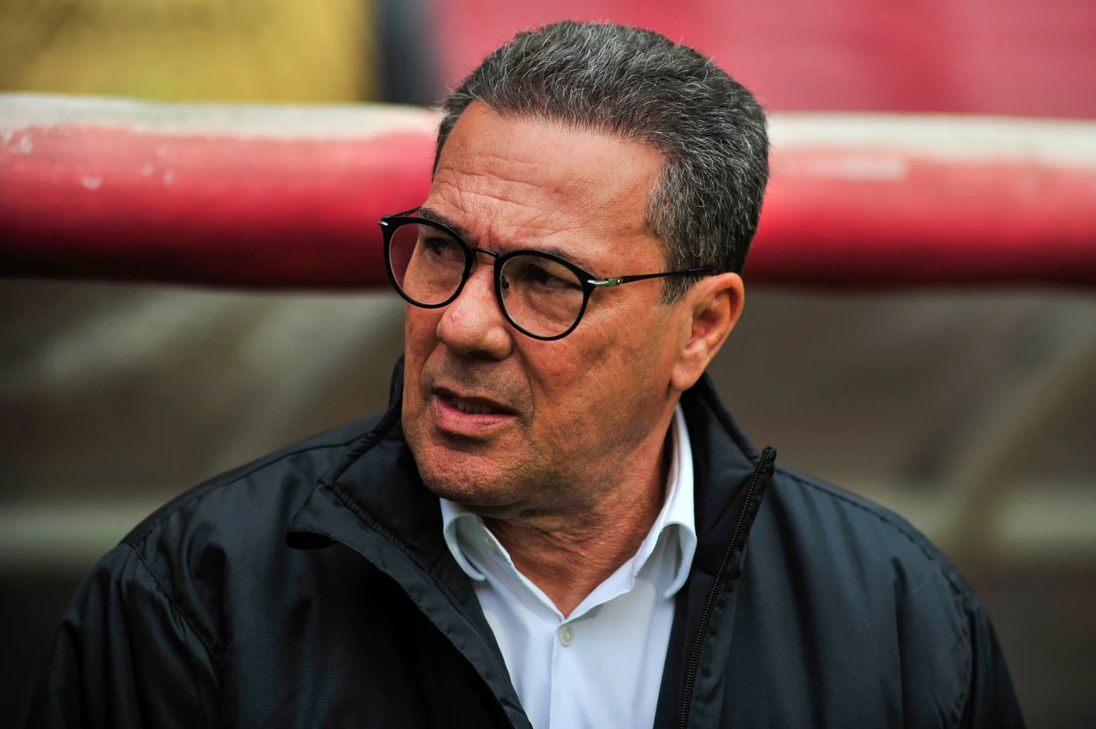 Vanderlei Luxemburgo vira-folha e muda de partido: ‘Energia e comprometimento’