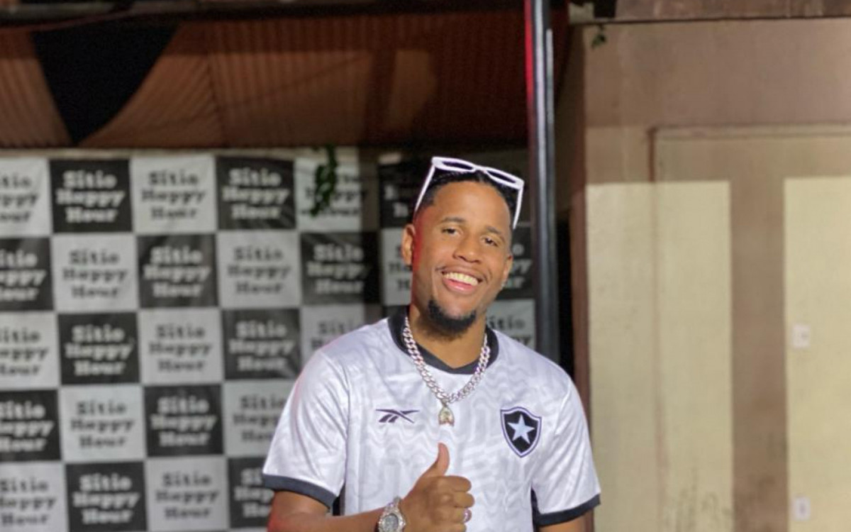 Vinicius da Silva Mattos  estava em um bar com amigos em Vila Isabel