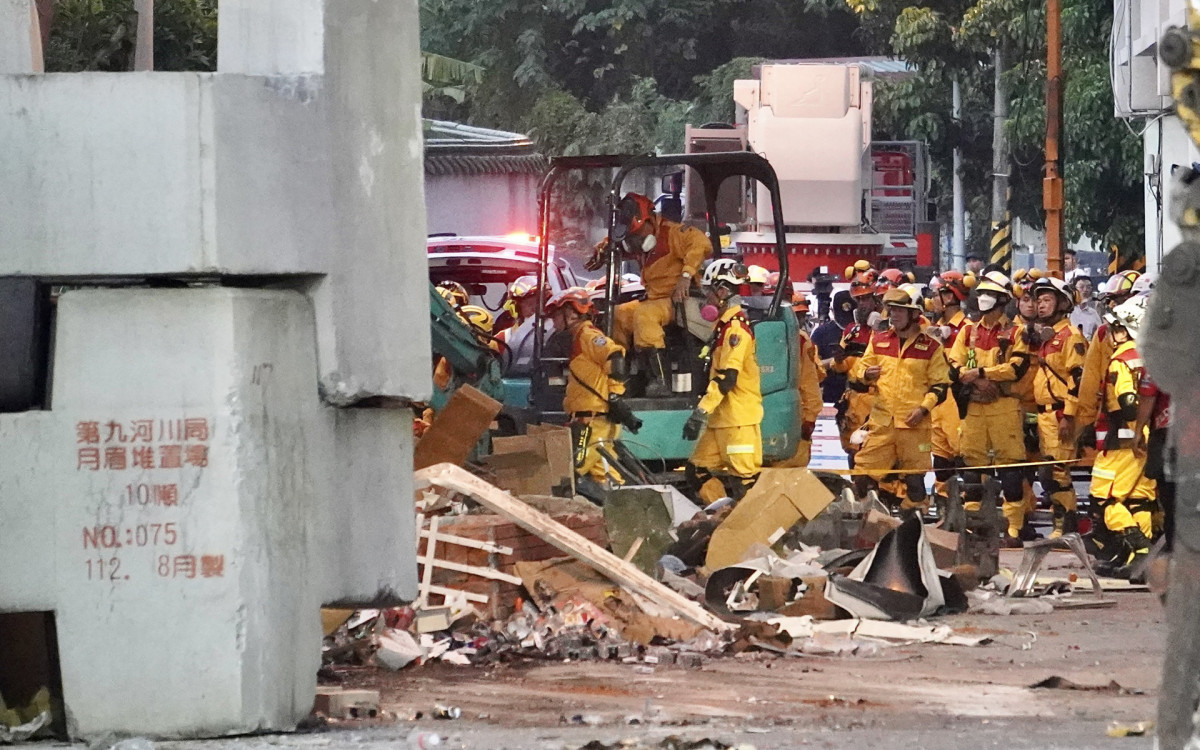Tremor é o mais forte já ocorrido na ilha em 25 anos - AFP