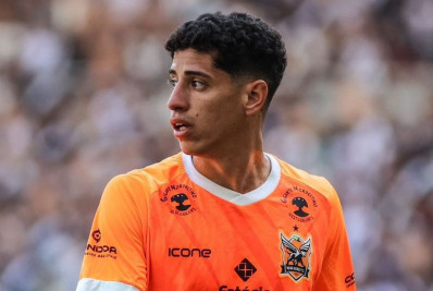 Emprestado pelo Fluminense, Yago é anunciado como reforço do Coritiba