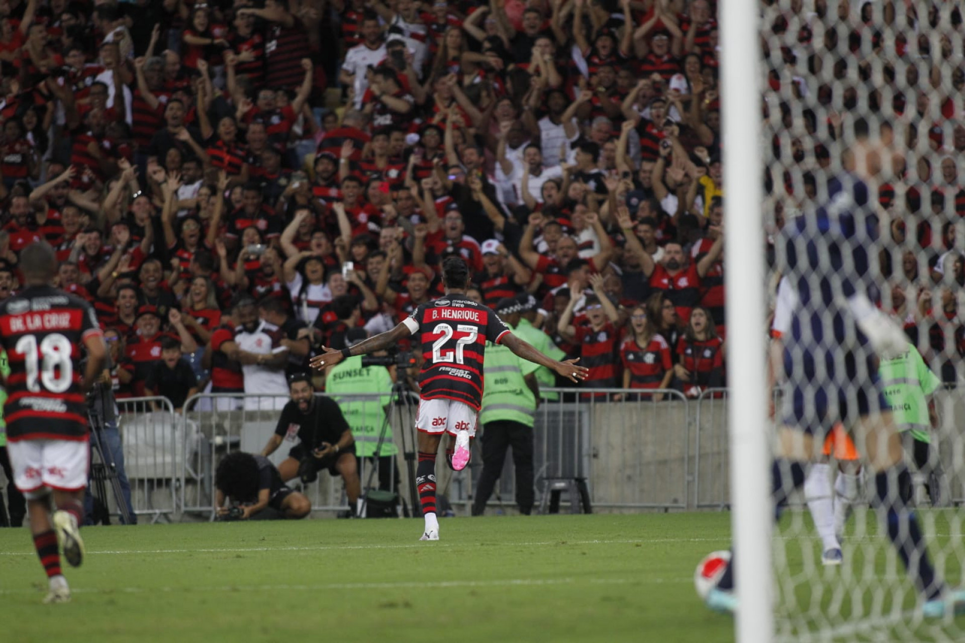 Bruno Henrique saiu do banco de reservas para fazer o gol na vitória do Flamengo sobre o Nova Iguaçu - Reginaldo Pimenta / Agência O Dia