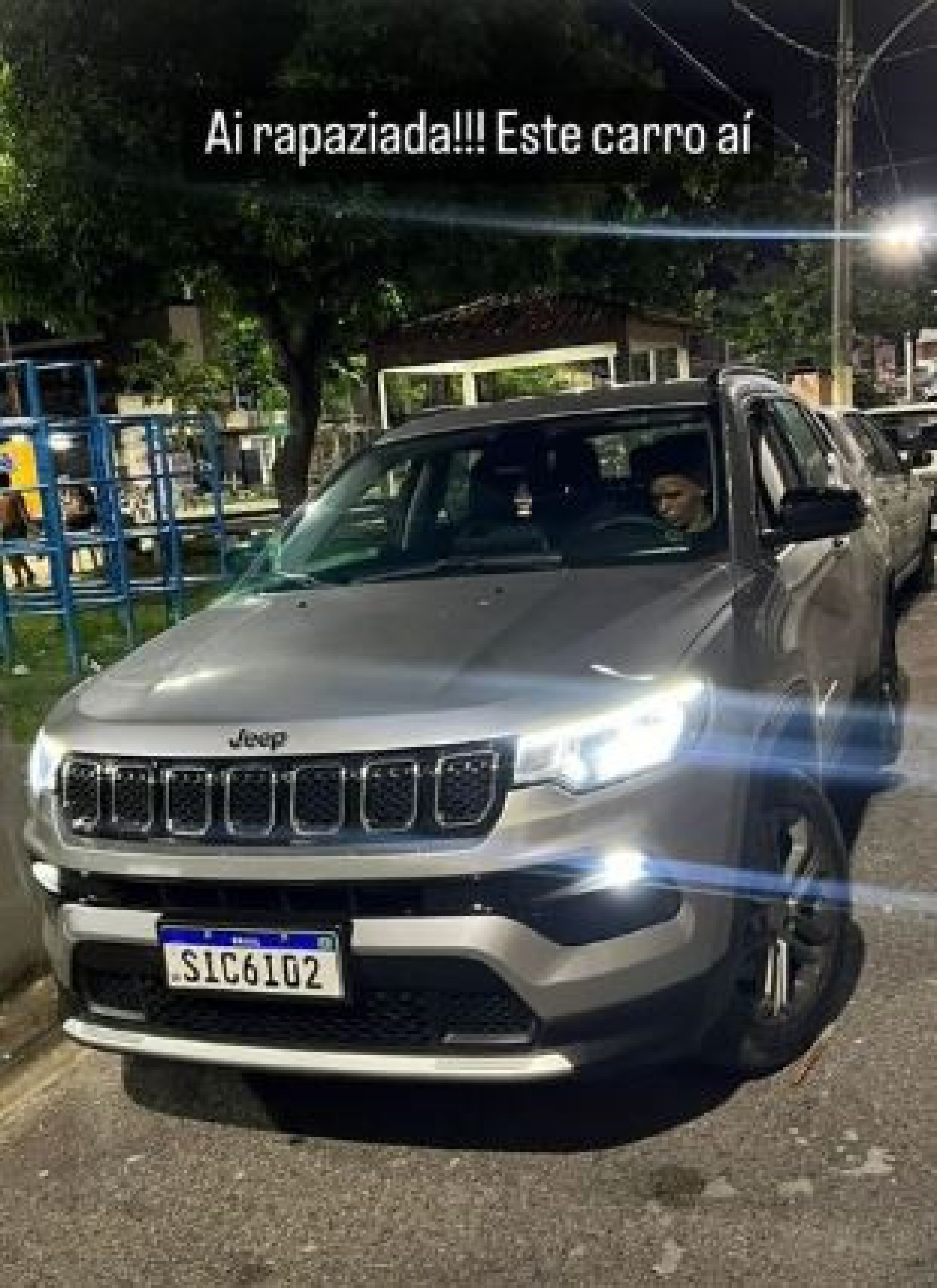 Carro de jogador do Flamengo roubado na saída do Maracanã