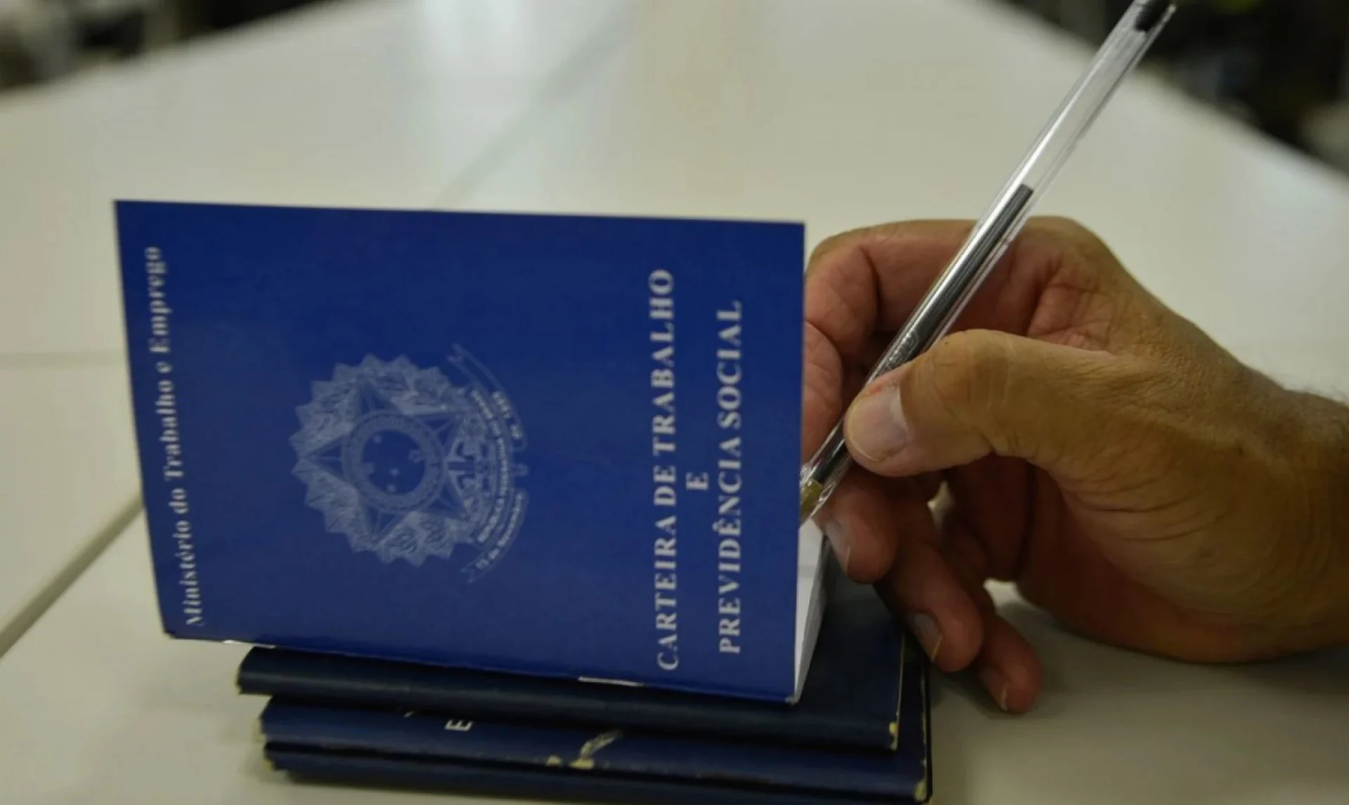 Empresa oferece 34 vagas de emprego no estado do Rio