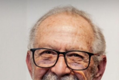 José Átila lança o seu romance Rua Adentro na Sala Carlos Couto