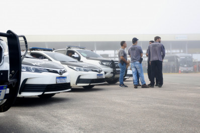 Força-tarefa realiza ação para apurar origem de substância que deixou milhões sem água 