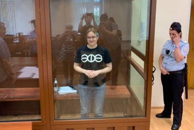 Rússia endurece pena de opositora aliada de Navalny