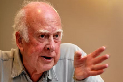 Morre, aos 94 anos, o físico Peter Higgs, ganhador do Prêmio Nobel