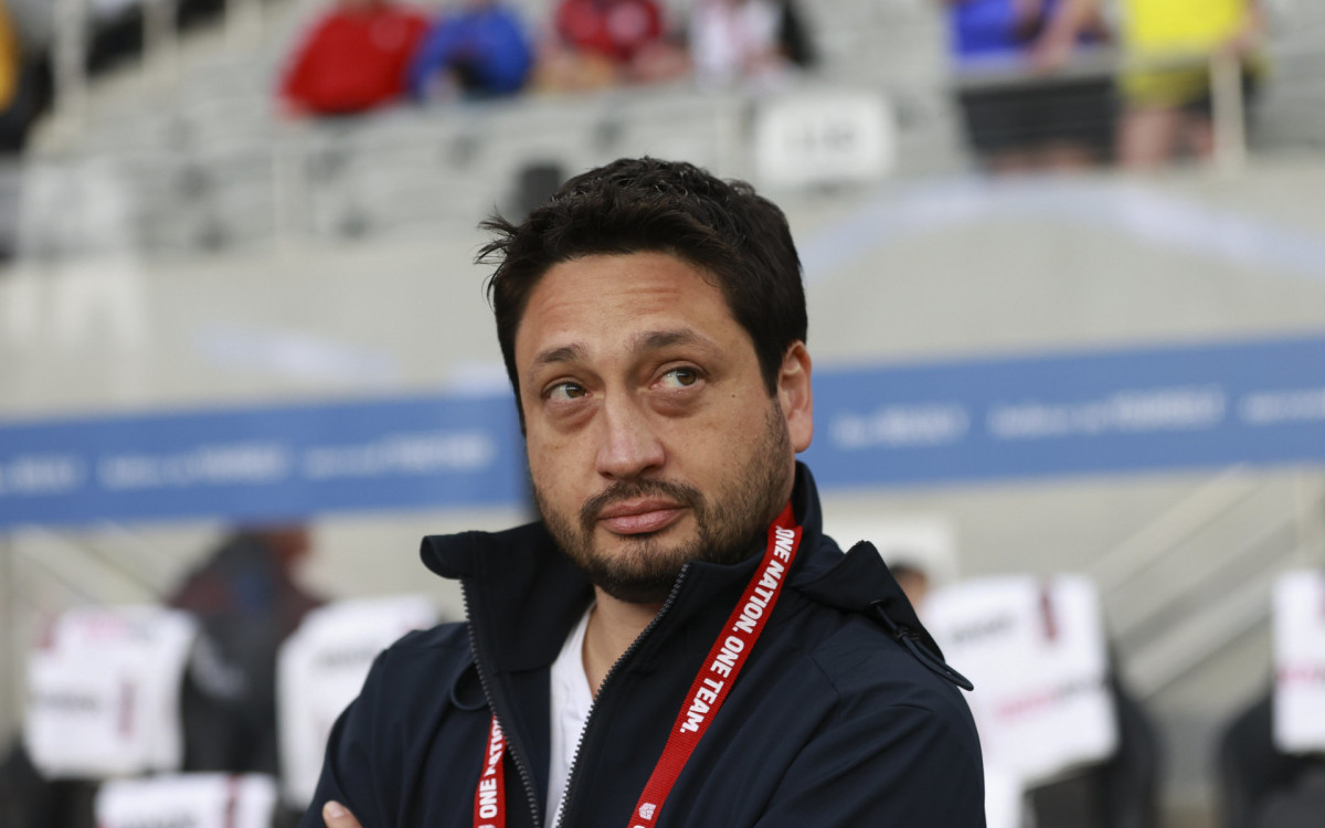 Arthur Elias é o técnico da seleção brasileira feminina