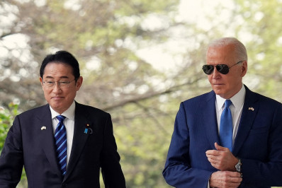 Biden exalta laços 'inquebrantáveis' entre EUA e Japão ao receber premiê