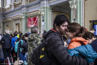 Reforma da política migratória da UE começa a ser votada por eurodeputados