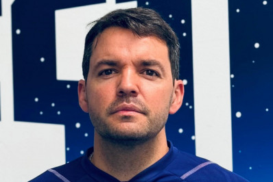 Prefeitura de MG usa foto de treinador demitido pelo Cruzeiro em post de vagas de emprego