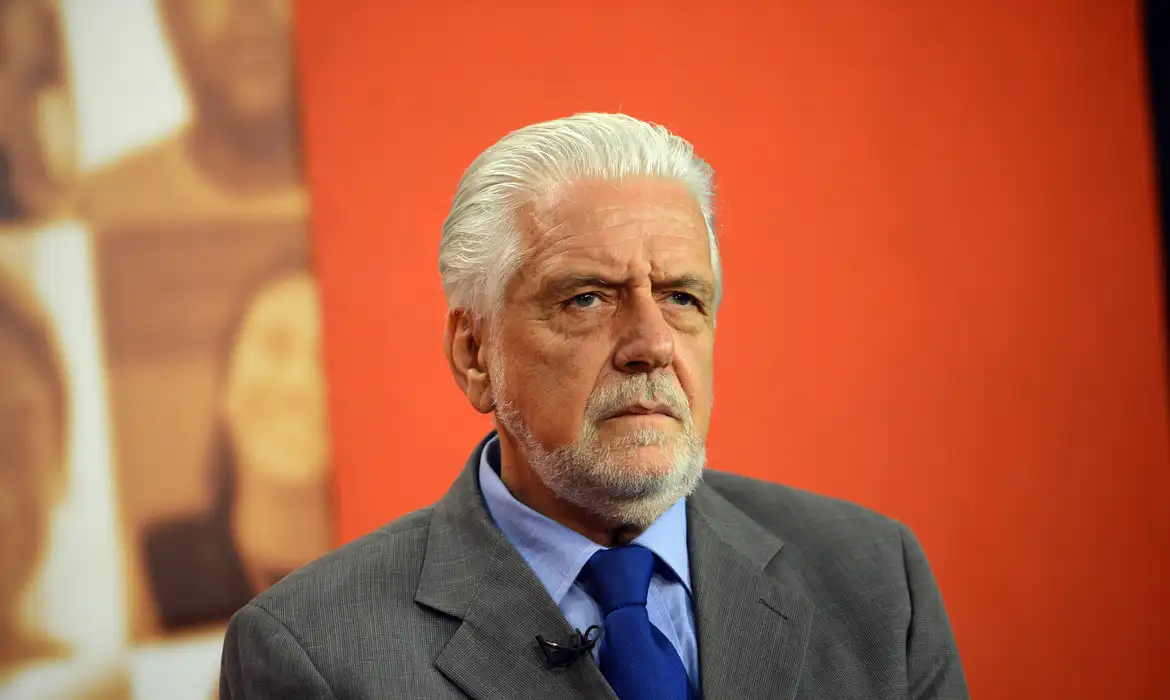 Comissão do Senado rejeita destaques e aprova urgência de viabilização da MP do tarifaço