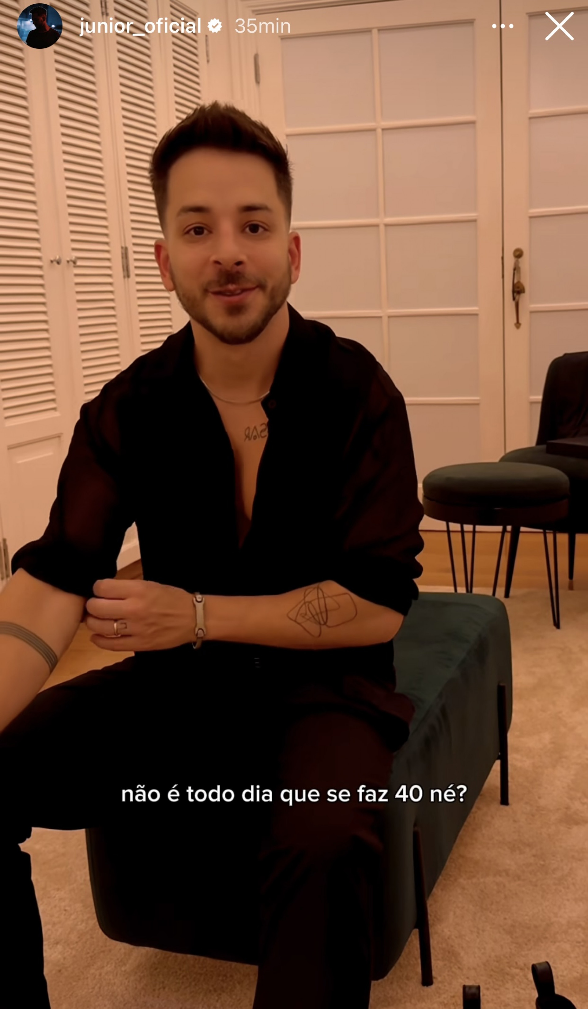 Junior reúne famosos em festa de aniversário e lançamento de música em São Paulo - Reprodução