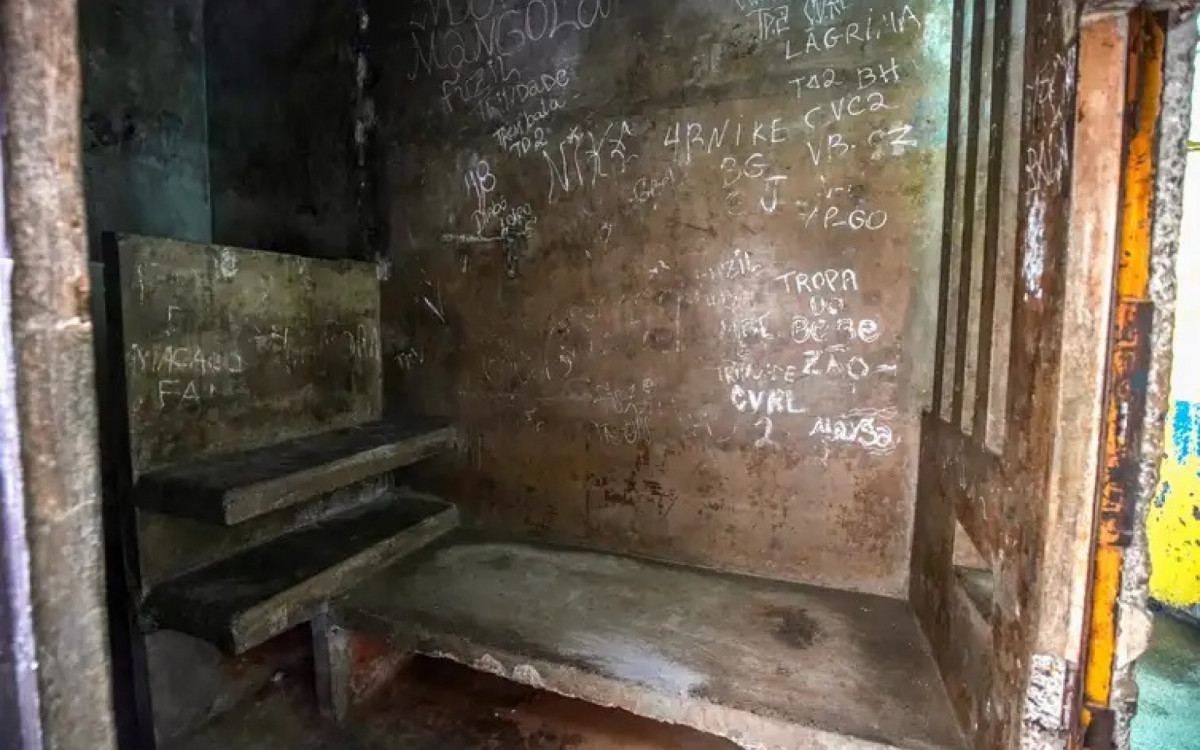 Castigos e punições são frequentes no ambiente carcerário