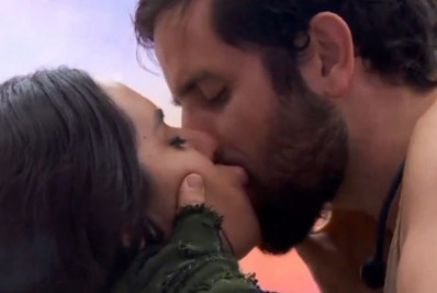 Matteus e Isabelle se beijam no 'BBB 24' e movimentam a web