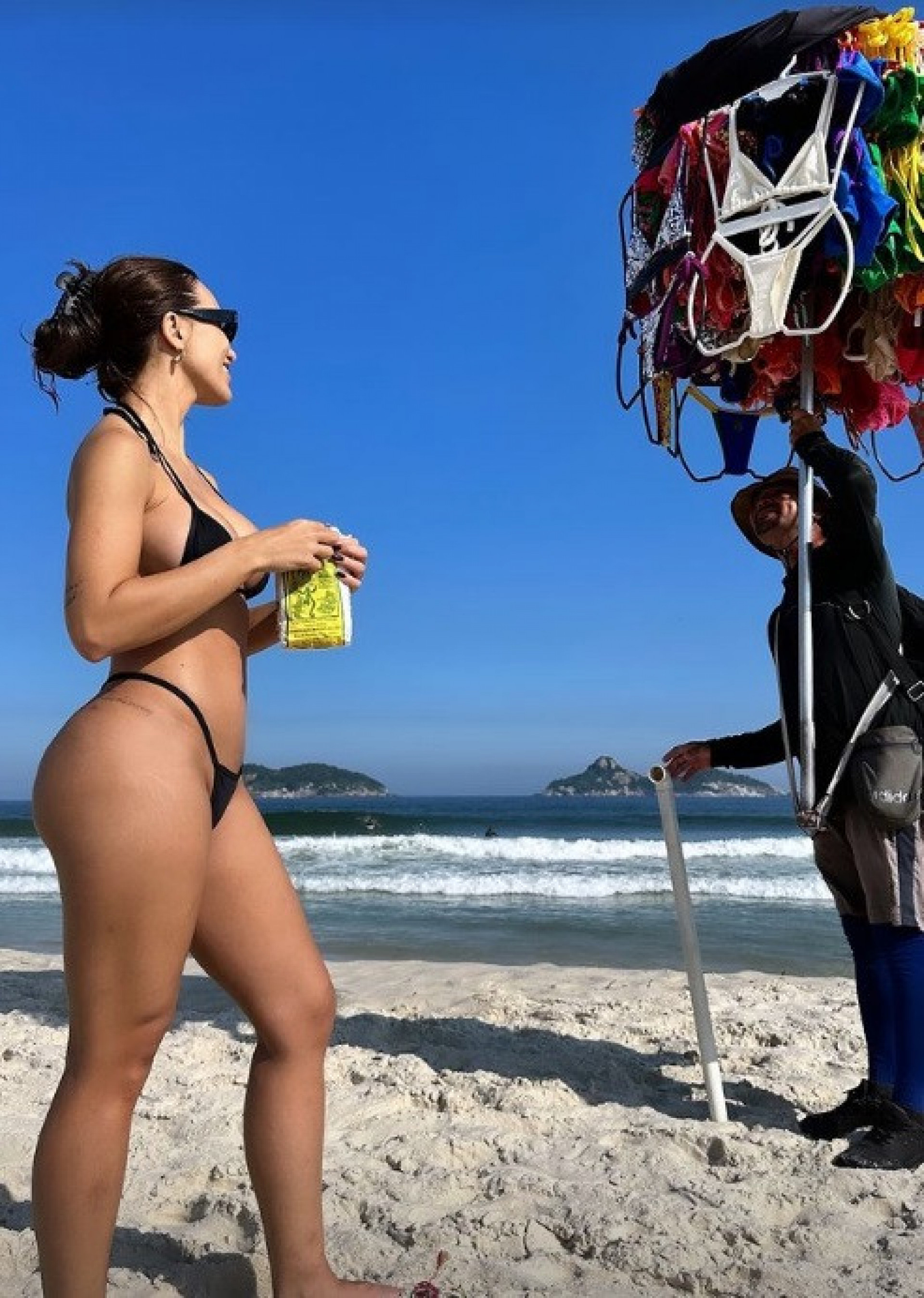 Rafa Kalimann curte dia de sol em praia do Rio - Reprodução do Instagram