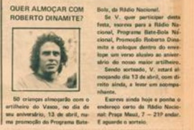 Anúncio de promoção para crianças participarem de almoço de aniversário de Roberto Dinamite, em 1981 - Reprodução / Jornal do Vasco