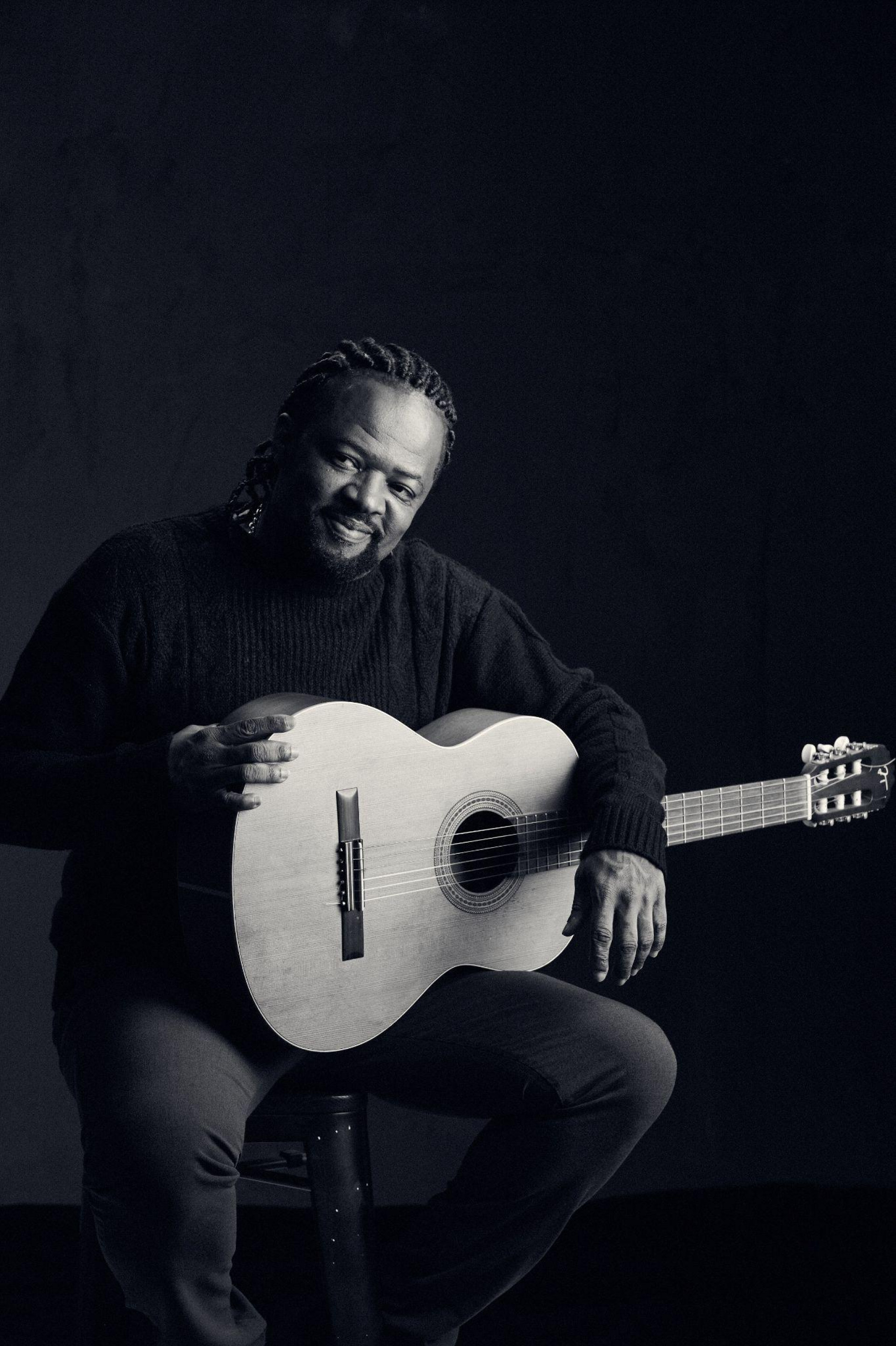 Nova turnê de Xande de Pilares é dedicada à obra de Caetano Veloso - Fernando Young