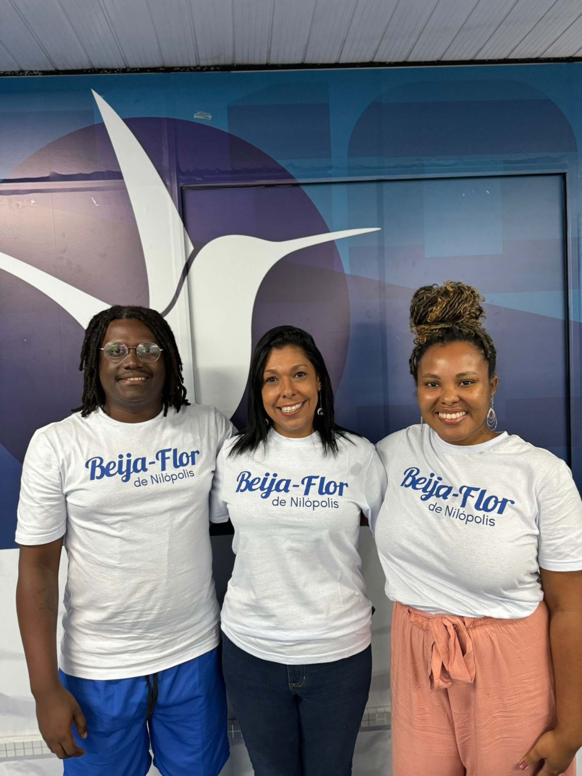 Guilherme Niegro, Bianca Behrends (ao centro) e Vivian Caroline Pereira vão atuar como enredistas da Beija-Flor - Divulgação