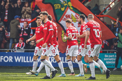 Pelo segundo ano seguido, clube do ator Ryan Reynolds sobe de divisão