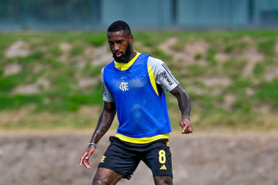 Flamengo terá desfalques de Gerson, Pulgar e De La Cruz contra o Fluminense