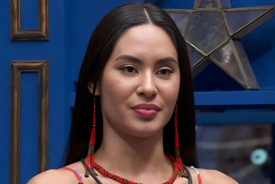 'BBB 24': Isabelle revela que só se relacionava com homens mais velhos